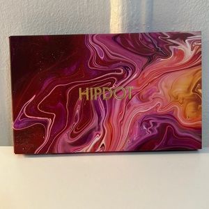 HipDot Eyeshadow Palette